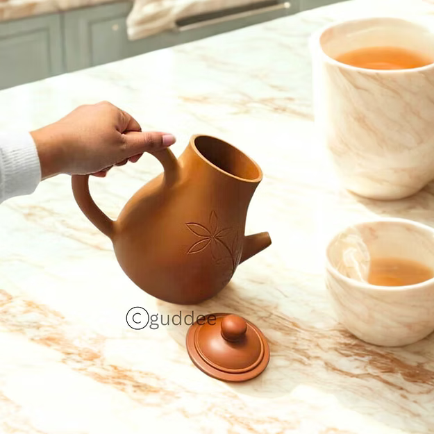 Floral carved Terracotta Jar with lid variant 2