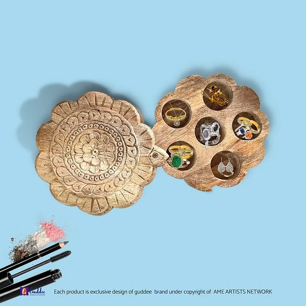 Circle shaped 6 in 1 multipurpose wooden box